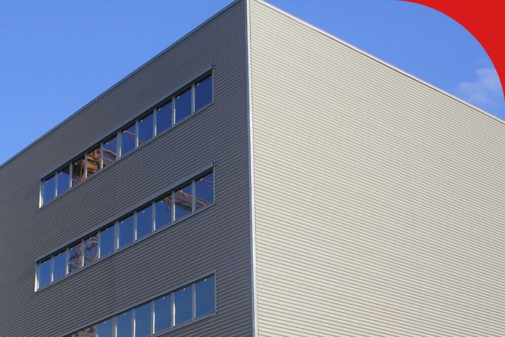 Edificio realizzato con pannello SuperTop Ondulato ItalPannelli